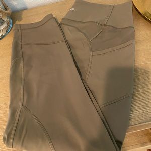 Lulu All the right places Crop Fatigue Green sz 12